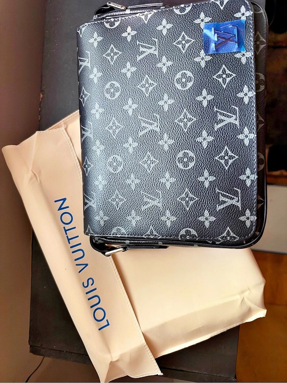 Lv messenger bag